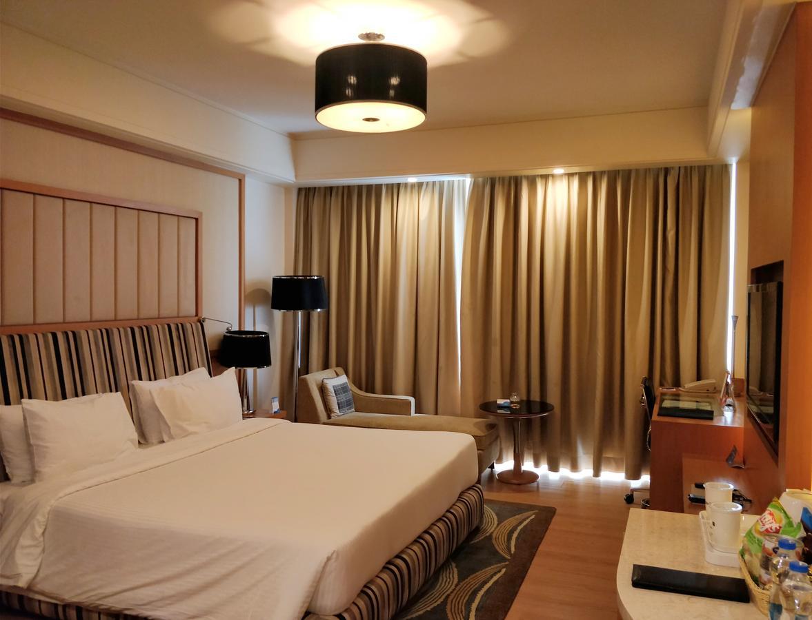 Radisson Blu Hotel, Nagpur Exterior foto